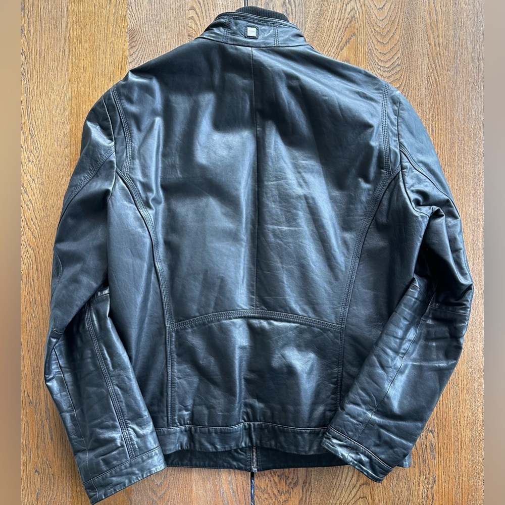 Hugo Boss Calf Skin Classic Leather Jacket Black Size 44R Men's - Picture 3 of 9
